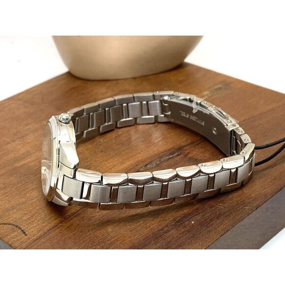 Bulova Women's Watch 96L285 Quartz White Blue Dial Silver Stainless Stee… - Picture 8 of 13